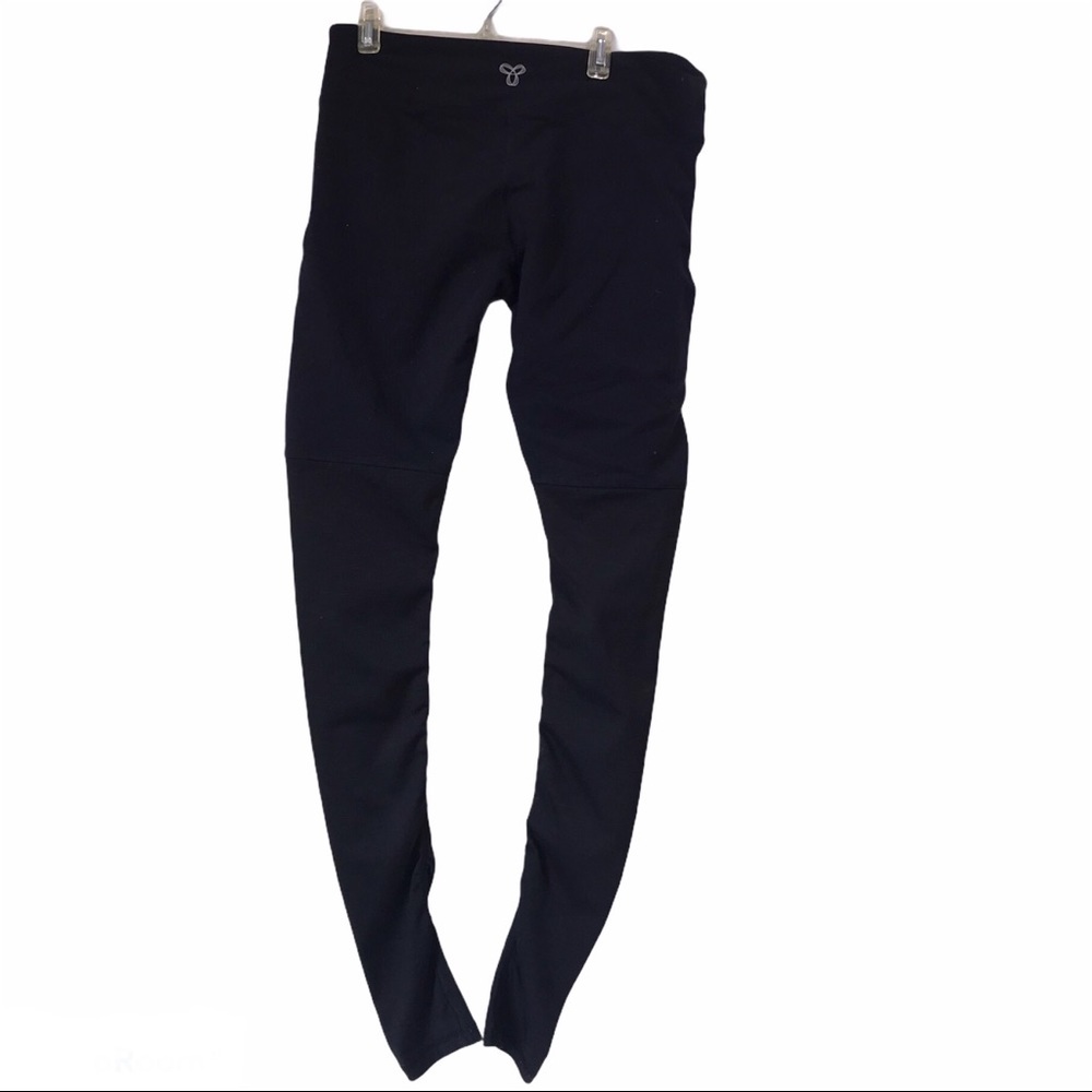 Aritzia TNA High Rise Legging Ruched Leg Warmer Look Knee Seams Pockets 2 Fabric